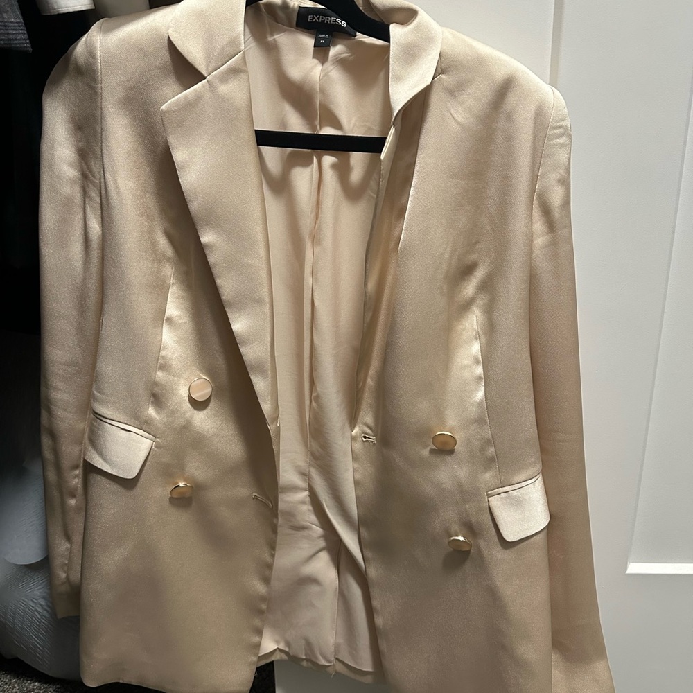 Express Cream Blazer with Subtle Shine